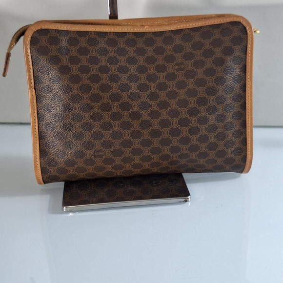 Celine macadamia cluth - Picture 3 of 8